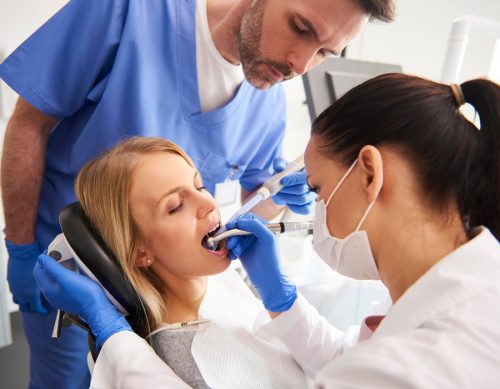 Fellowship in Advanced Aesthetic Dentistry (FAAD)